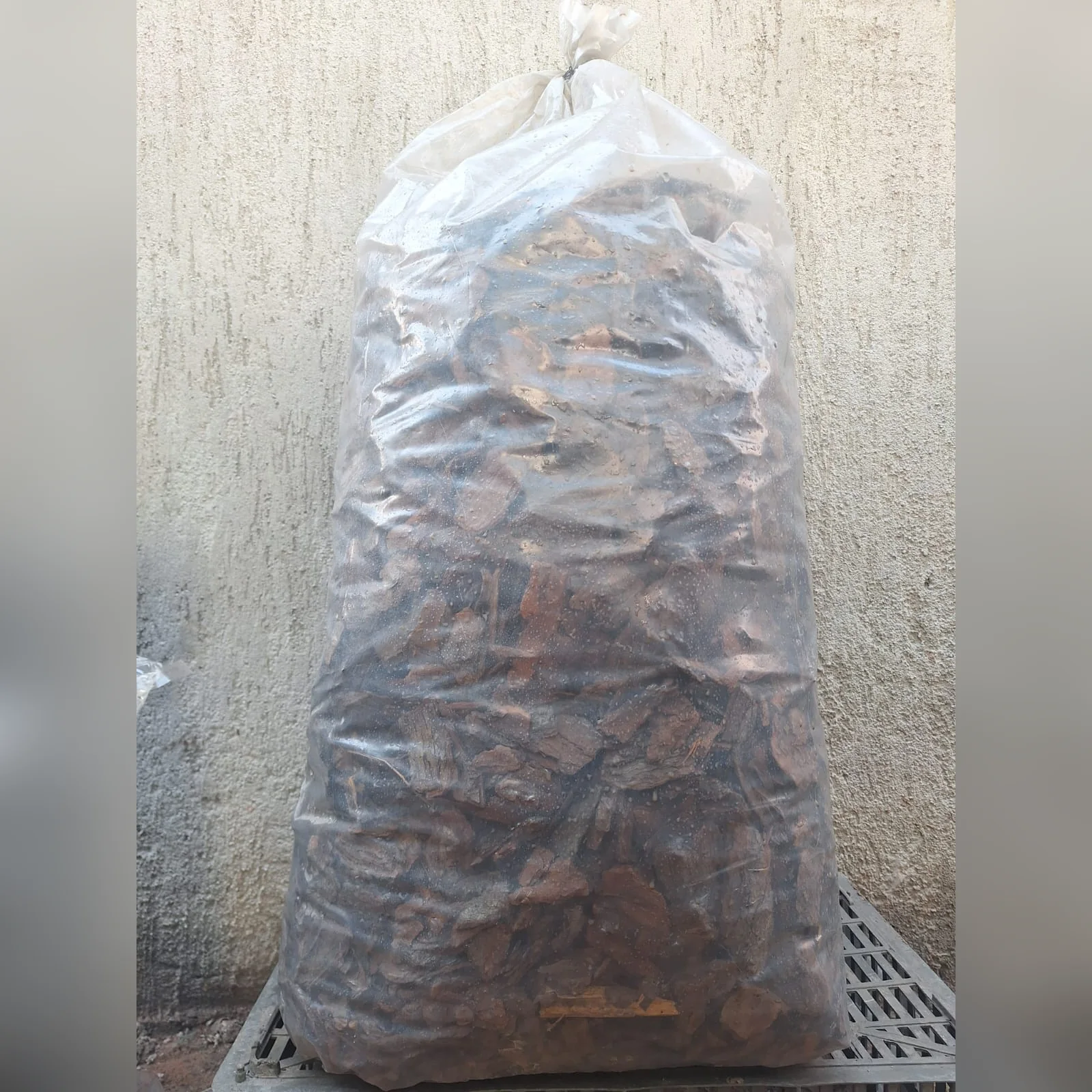 Imagen de chip de corteza en bolsa de 70 litros