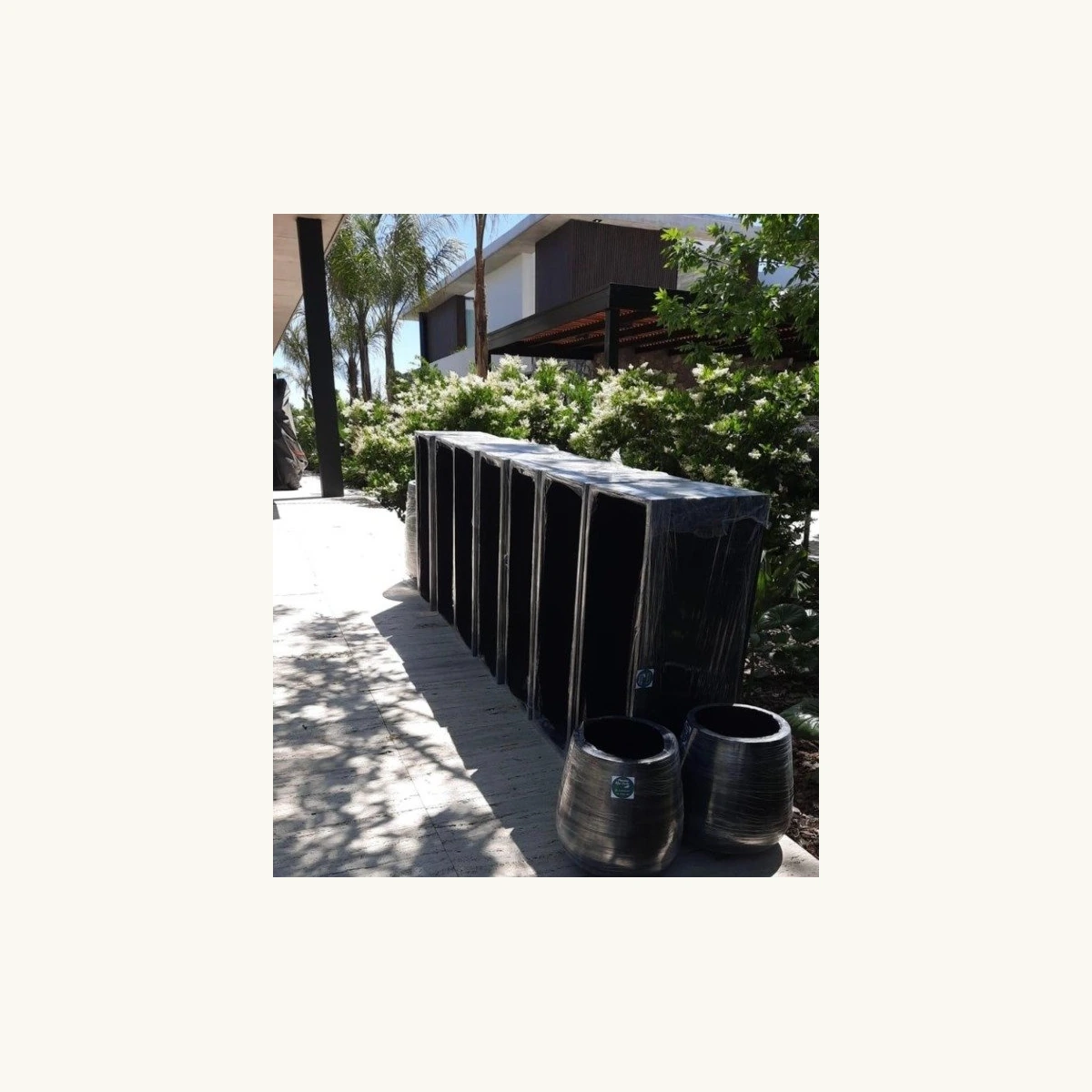 Jardinera de cemento Jardinera 30×30×60 cm — maceta de cemento en Vivero Los Cocos